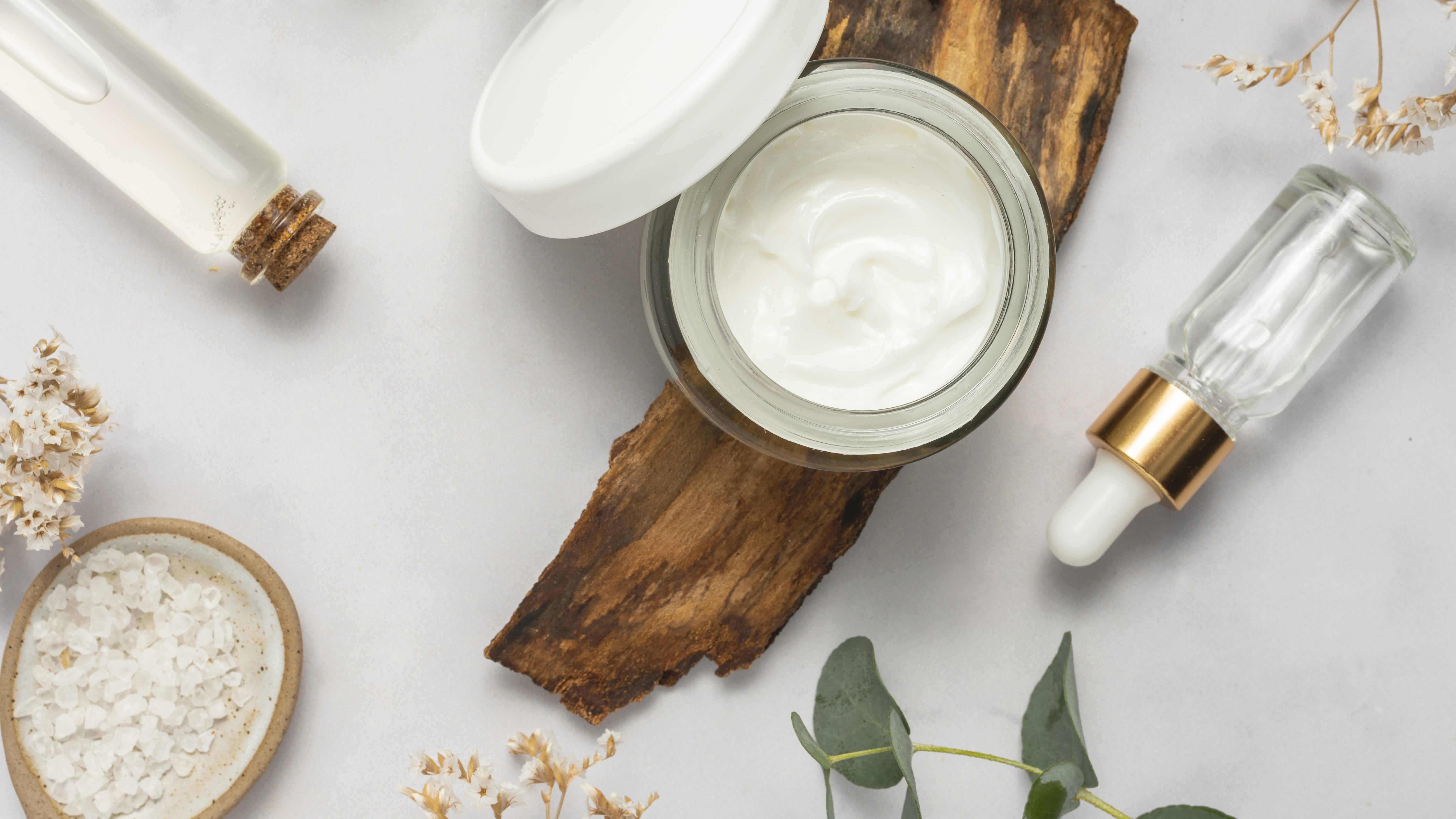 top-view-salts-cream-container